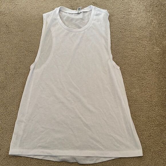 Bella Tank White New Fits like Small - Picture 1 of 3